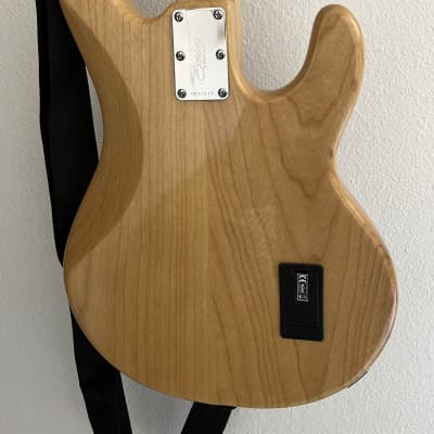 Sterling Stingray Ray34 - Maple image 4