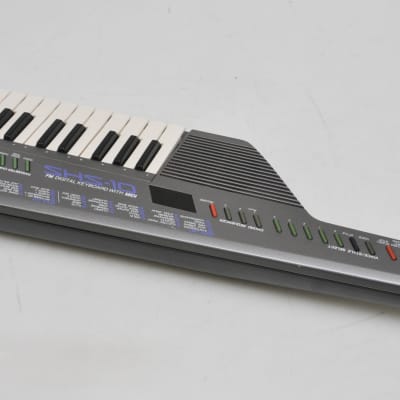 Yamaha SHS-10 Vintage FM Synth Keytar 80's image 2