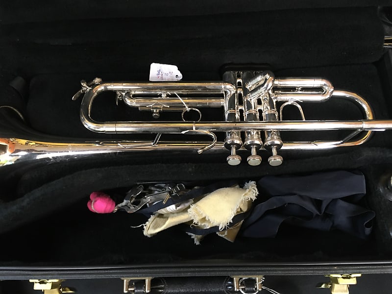 Bach Omega Trumpet Silver Reverb