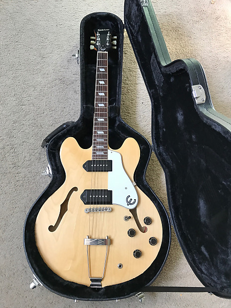 Epiphone Casino Vintage Sunburst Electric Guitar with Gig