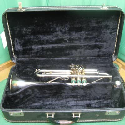 Holton Galaxy Trumpet 1964 with 3rd Slide Lock - Pro Model Refurbished - Case and Holton 67 MP image 3
