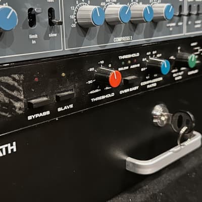 DBX 160XT ２台セット dbx 160XT Compressors, stereo pair, sequential serial