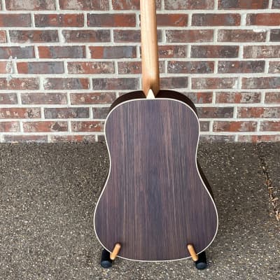 Larrivée BT-40R with East Indian Rosewood Back and Sides and Sitka Top image 5