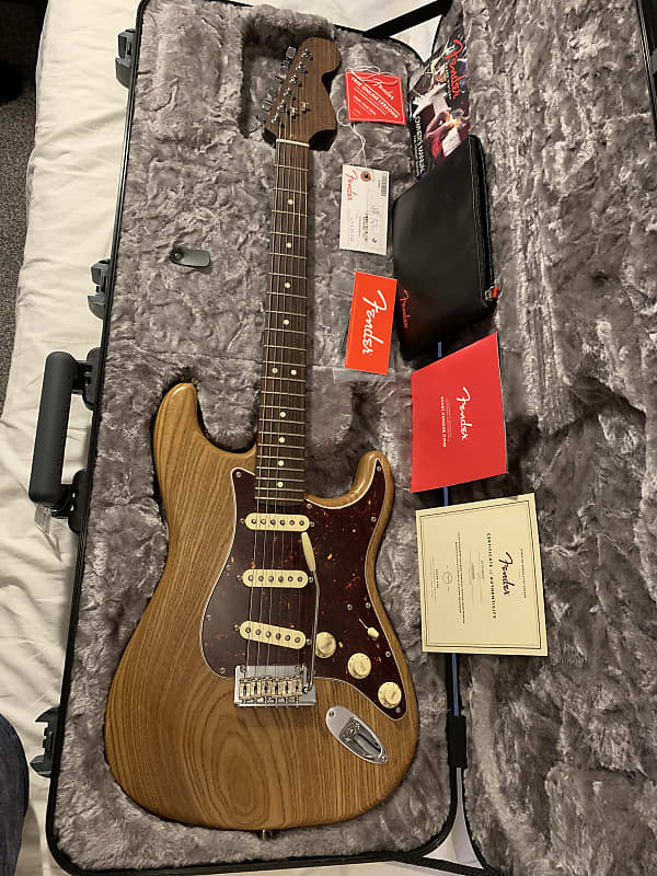 ギター Fender USA Professional Stratocaster Ash Clearance Fender American Professional Ash Stratocaster