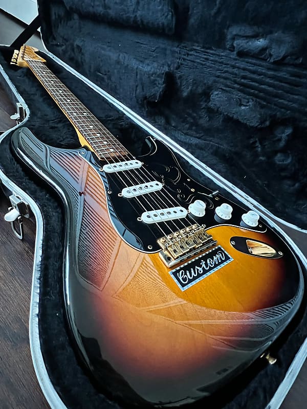 Stevie Ray Vaughan レリック Stratocaster Fender Artist Series Stevie Ray Vaughan Stratocaster