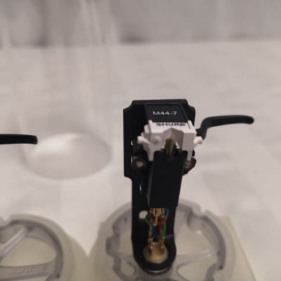 Shure M44-7 with Vestax Head Shells sold as a pair. 2005 to Shure M44-7 with Vestax Head Shells sold as a pair. 2005 to