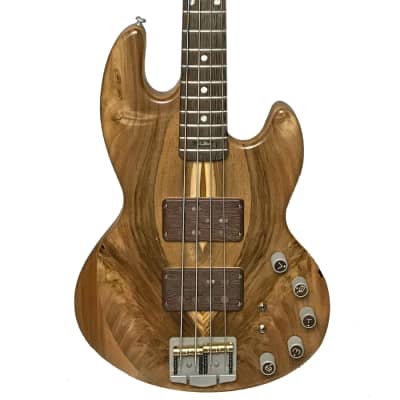 Form Factor Audio Wombat 250 years Old Walnut 4-String Bass Guitar 34