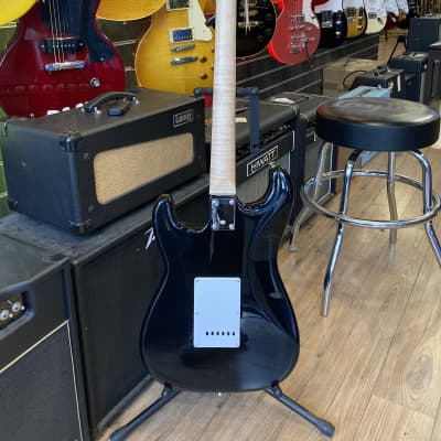 Aria STG 004 BK Strat - Black image 2