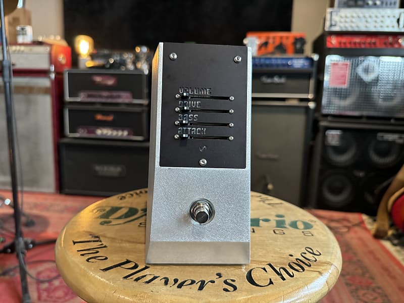 ギター Electronic Audio Experiments 0xEAE Fuzz Electronic Audio Experiments: OxEAE // Fuzz - YouTube