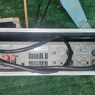 Mackie FR Series M1200 Professional Power Amplifier image 4