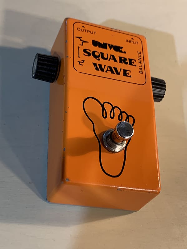ギター Univox Square Wave fuzz Univox Square Wave Fuzz - YouTube