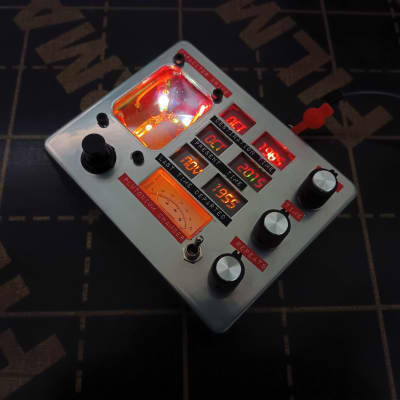 Spurr TT Delay Flux Capacitor Chromium Finish | Reverb Malta Spurr TT Delay Flux Capacitor Chromium Finish | Reverb Malta