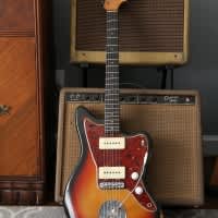 A-Mac’s Vintage Guitars 