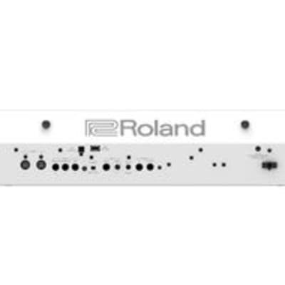 Roland FP90X Digital Stage Piano in White image 5