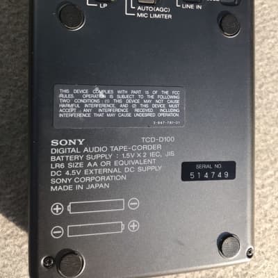 SONY TCD-D100 DAT WALKMAN silver 1998 Silver | Reverb