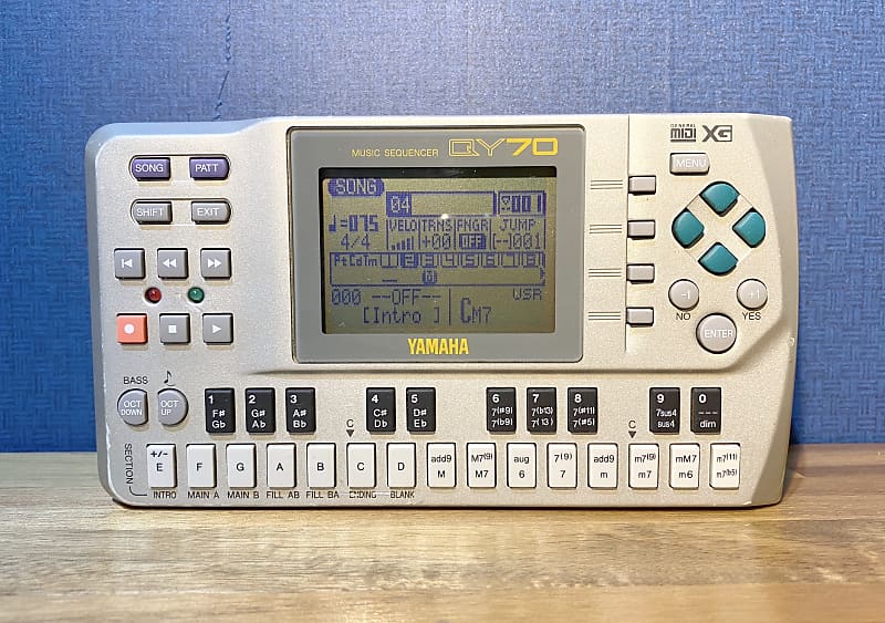 Very Good] Yamaha QY70 MIDI Music Sequencer | Reverb