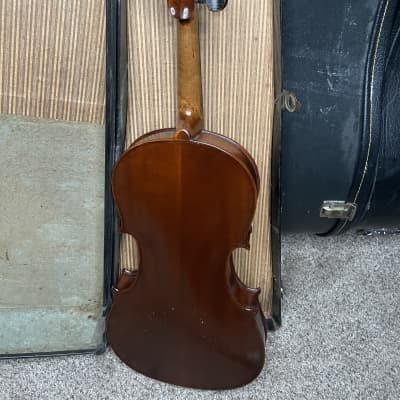 antique unlabeled  4/4 full size violin outfit image 9