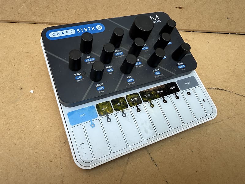 Modal Electronics CRAFTsynth Monophonic Virtual Analogue Wavetable Synthesizer 2018 - 2020 - White image 1