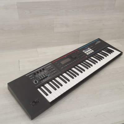 Roland JUNO-DS61 Synthesizer - 61-key