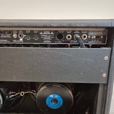 Fender Twin Amp - 100-watts Versatile Guitar Amplifier image 8