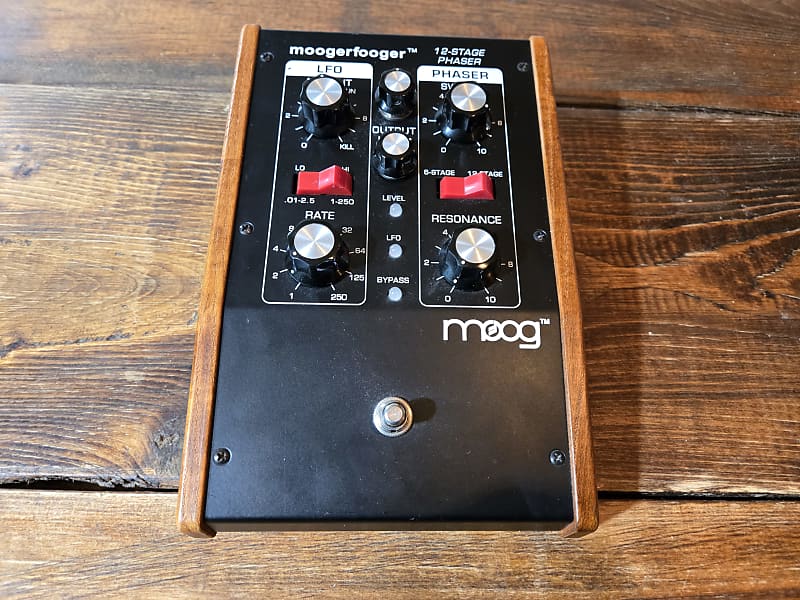 豪奢な Moog Canada Reverb | Phaser 12-Stage MF-103 MoogerFooger ギター