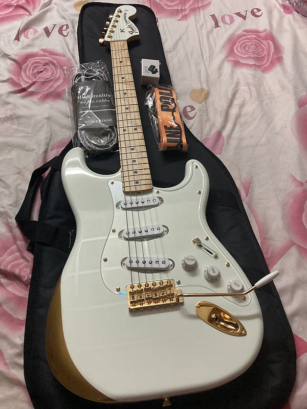 Fender MIJ Limited Edition Ken Signature Stratocaster