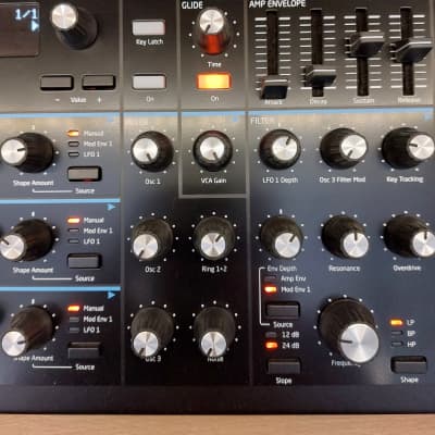 Novation Peak + stand image 3