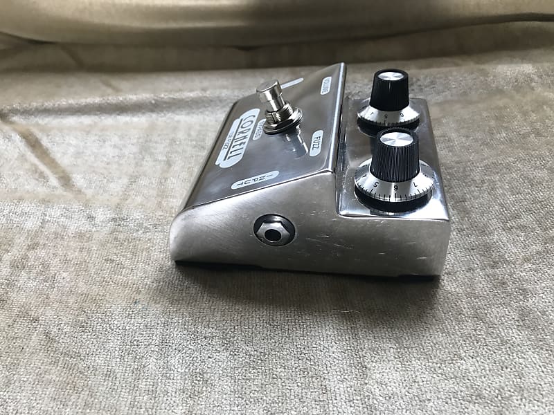 CORNELL 108 FUZZ 108 Fuzz 1990’s Silver