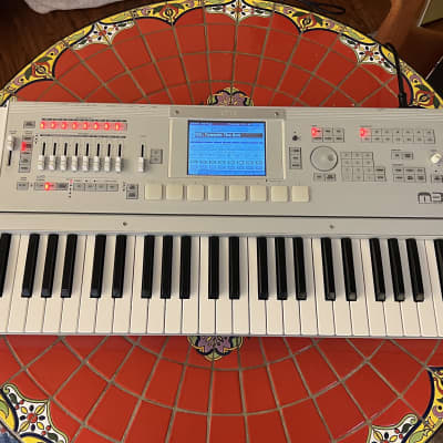 Korg M3 61 Synthesizer Workstation - Low Use