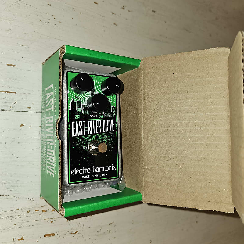 Electro-Harmonix East River Drive