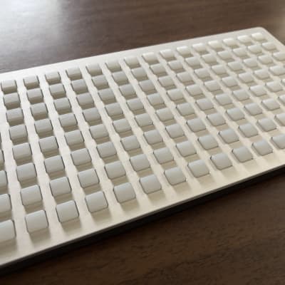 鍵盤楽器 Monome Grid 128 monome | Grid 128 + Switch + Earthsea + White Whale | 中古
