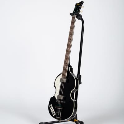 Hofner HCT-500/1L Contemporary Bass Guitar - Black, Left image 4