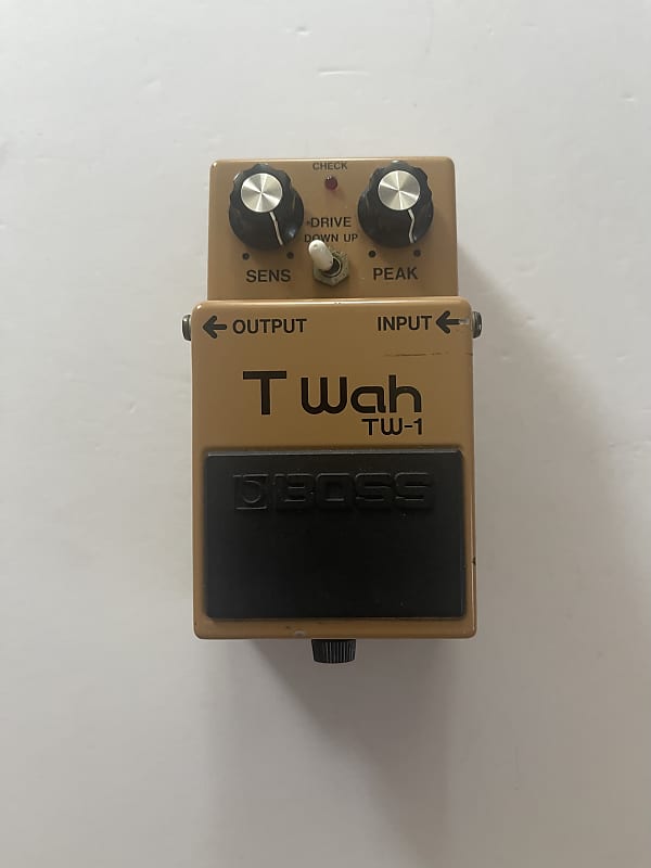 Boss TW-1