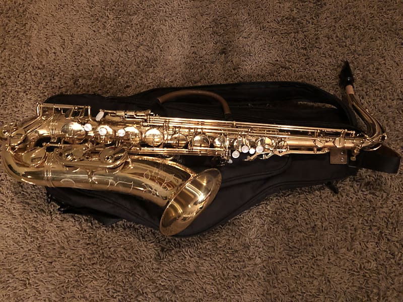 Giardinelli GTS10 Advanced Tenor Saxophone By Eastman w Case Reverb