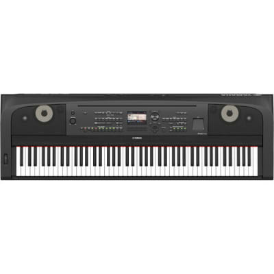 Yamaha DGX-670 88-Key Portable Digital Grand Piano w/ Speakers