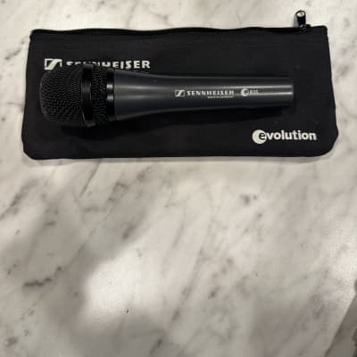 Sennheiser e835 Handheld Cardioid Dynamic Vocal Microphone 1998 - Present - Dark Grey