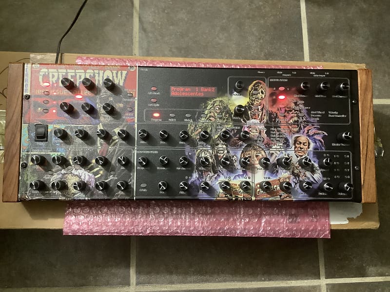 Dave Smith Instruments Prophet 08 PE Desktop 8-Voice Desktop Dave Smith Instruments Prophet 08 PE Desktop 8-Voice Desktop
