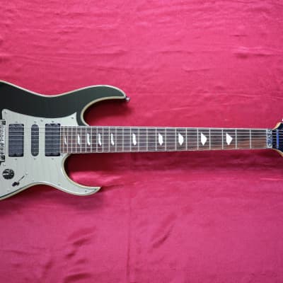 IBANEZ UNIVERSE SERIES electric guitars for sale in Germany | guitar-list