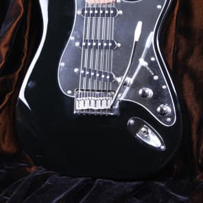 2004 Squier by Fender Stratocaster Standard -Black with