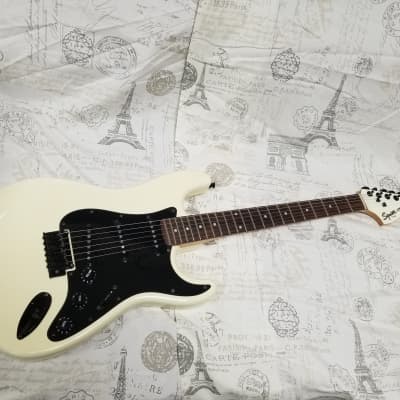 Squier Stratocaster 2002年製 ホワイトカラー Fender Squier CXS Strat Electric Guitar White With Pearl