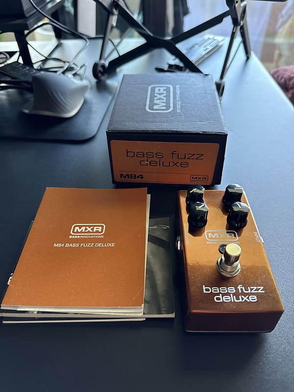 MXR M84 Bass Fuzz Deluxe