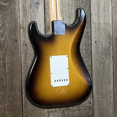 Fender Stratocaster Sunburst and Tweed Vibrolux 5F11 Amplifier One Owner Vintage 1957 image 3