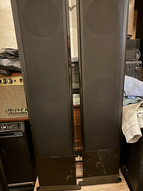 Martin Logan Pair of 60 xt floor standing speakers - Gloss black  			