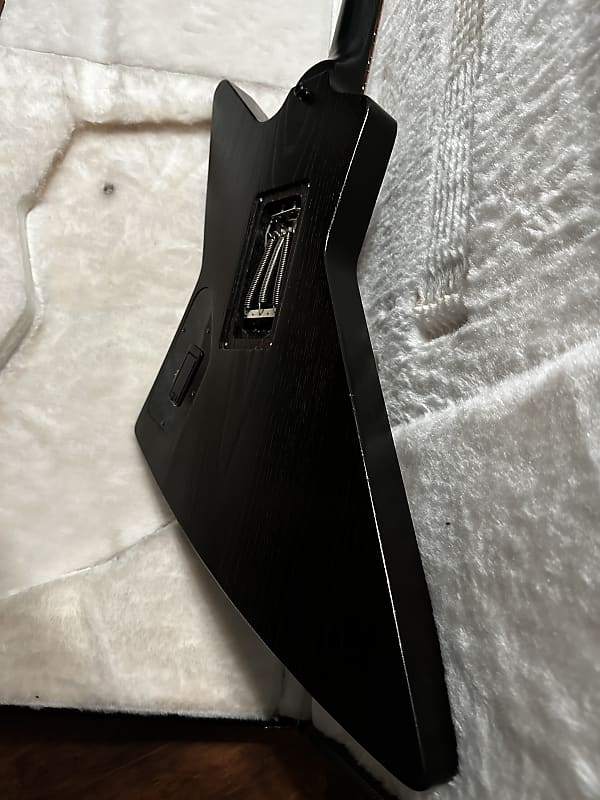 Gibson Limited Edition Vampire Blood Moon Explorer 2011
