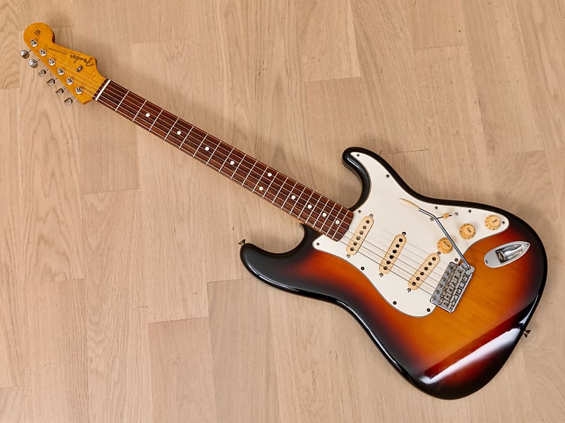 1989 Fender Extrad Custom Edition '62 Stratocaster Sunburst