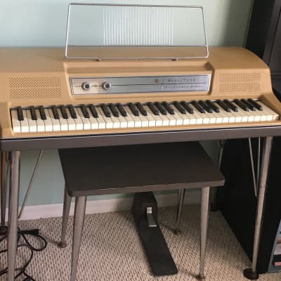 Wurlitzer 200 Electric Piano 1969 Beige Complete with Bench and Cases image 5