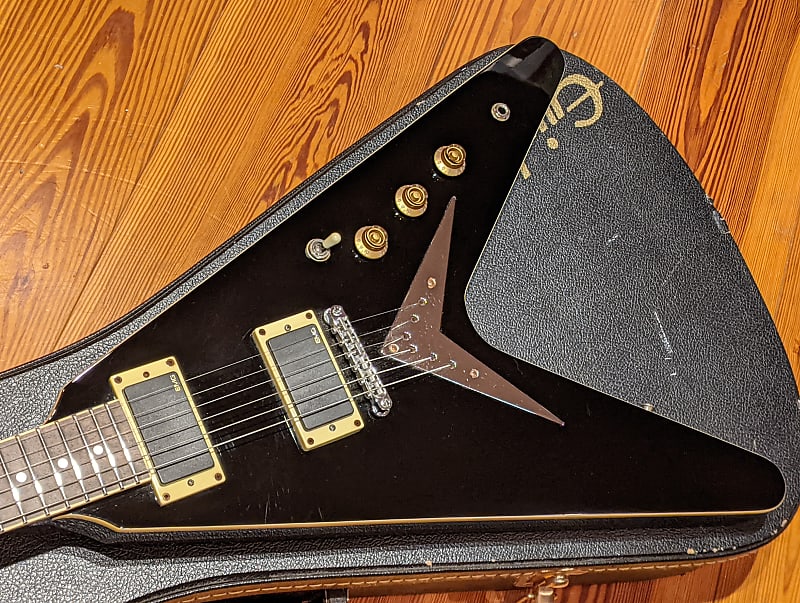 ギター HAMER XT Series Vector Flying V Type Hamer Vector - Honeyburst Gloss | Sweetwater