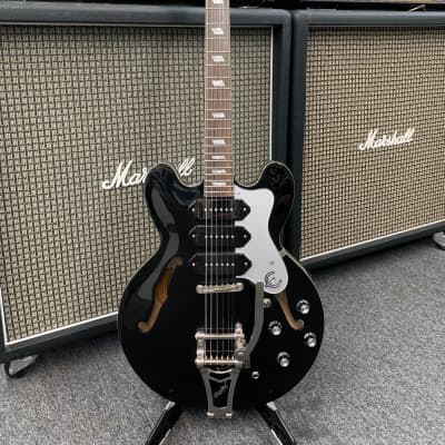 Epiphone Riviera Custom P-93 Royale Black Pearl with Case image 3