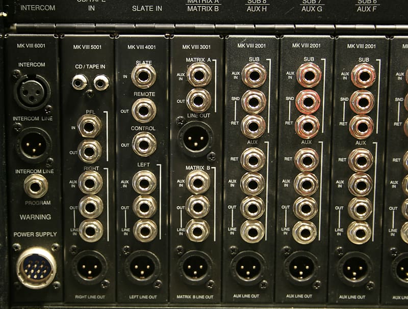 36chアナログミキサー　PEAVY MARK VIII series 3600 Peavey MK VIII 3600 Series 36 Channel Mixer Console with