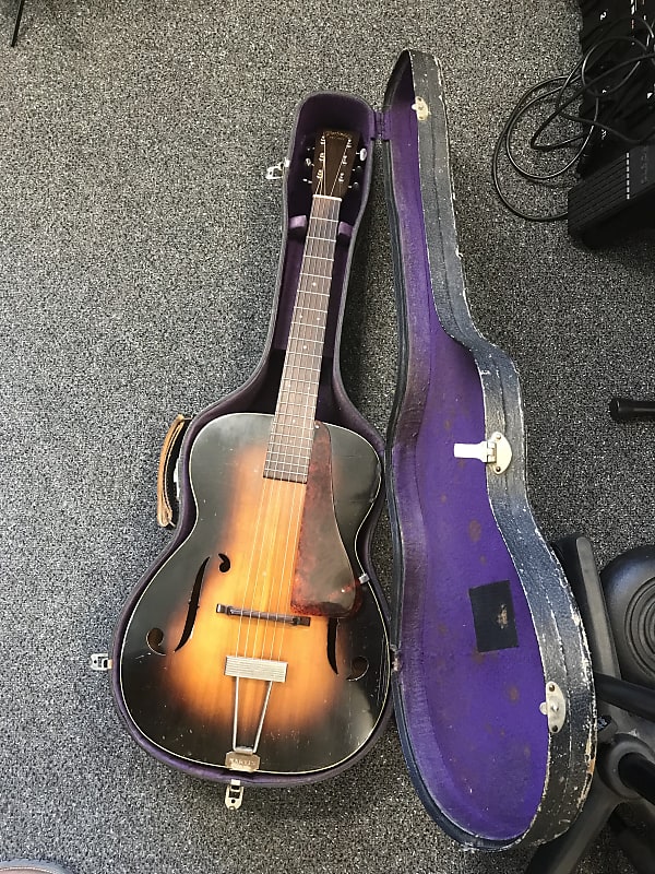 Martin R18 Vintage Archtop Acoustic Guitar Sunburst serial Reverb